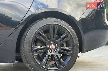 Седан Jaguar XF 2017 в 