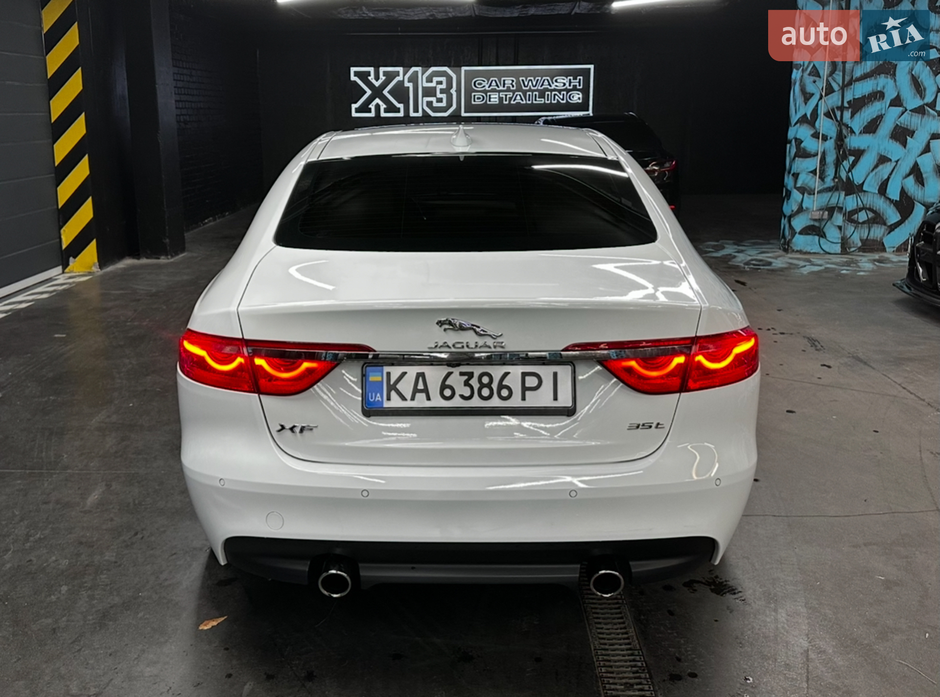2017 Jaguar XF - мініатюра 4