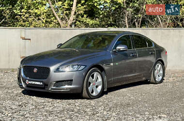 Седан Jaguar XF 2018 в 