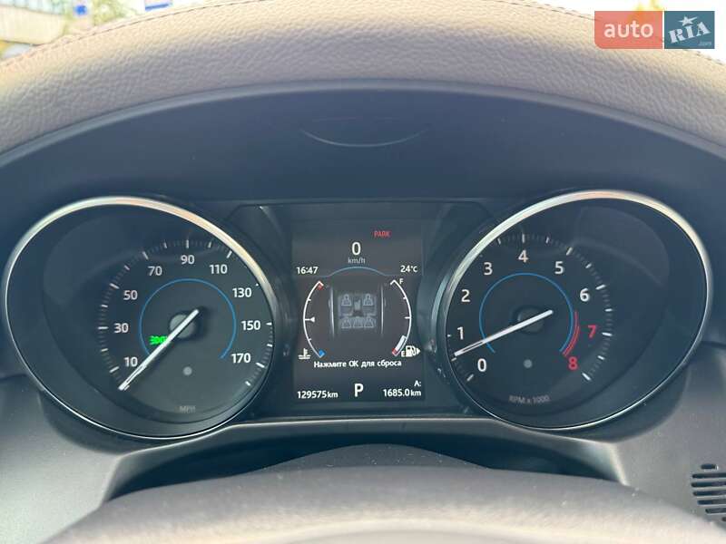 Седан Jaguar XF 2016 в Києві
