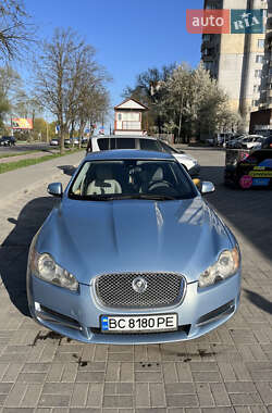 Седан Jaguar XF 2008 в Старом Самборе