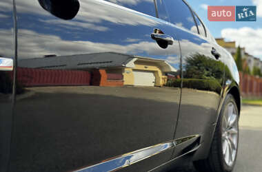 Седан Jaguar XF 2013 в 