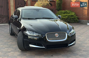 Седан Jaguar XF 2014 в 