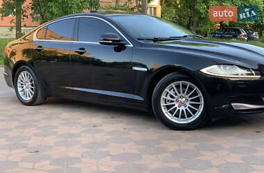 Седан Jaguar XF 2014 в 