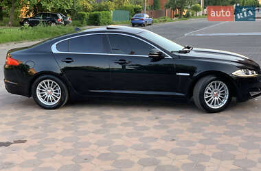 Седан Jaguar XF 2014 в 