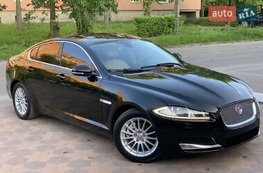 Седан Jaguar XF 2014 в 