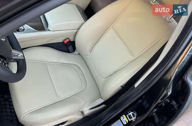 Седан Jaguar XF 2014 в 