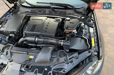 Седан Jaguar XF 2014 в 