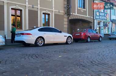 Седан Jaguar XF 2016 в 