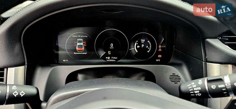 Седан Jaguar XF 2016 в Киеве