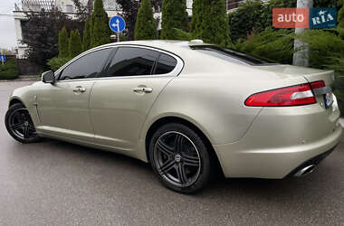 Седан Jaguar XF 2008 в 