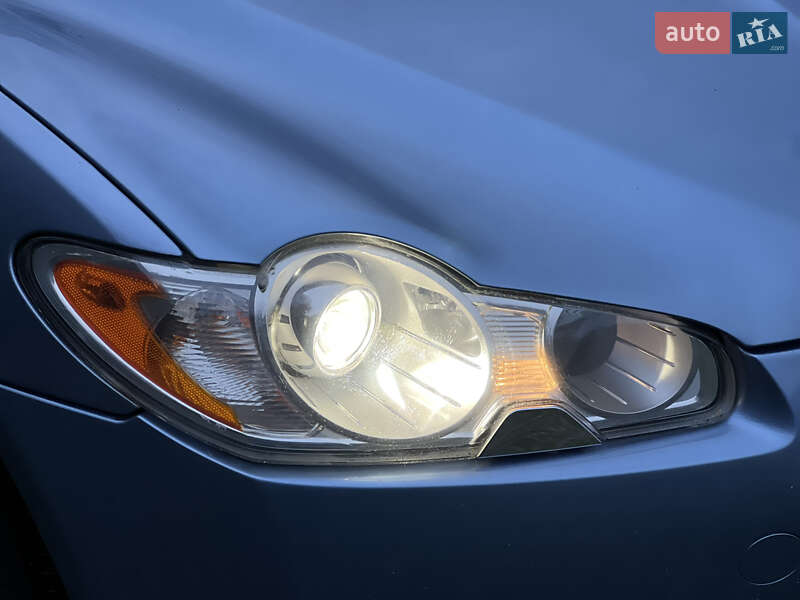Седан Jaguar XF 2008 в Киеве