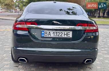 Седан Jaguar XF 2009 в 