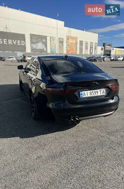 Седан Jaguar XF 2016 в 