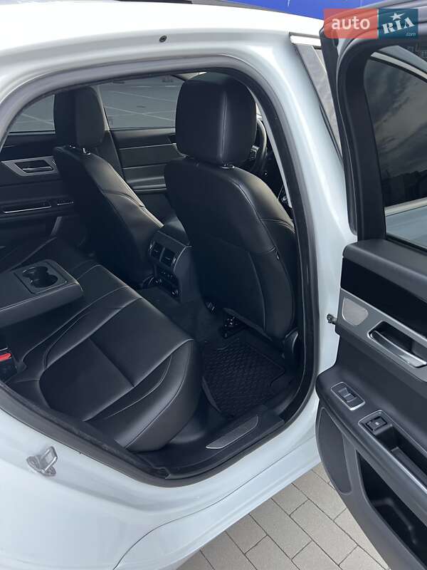 Седан Jaguar XF 2018 в Виннице фото 21 Седан Jaguar XF 2018 в Виннице