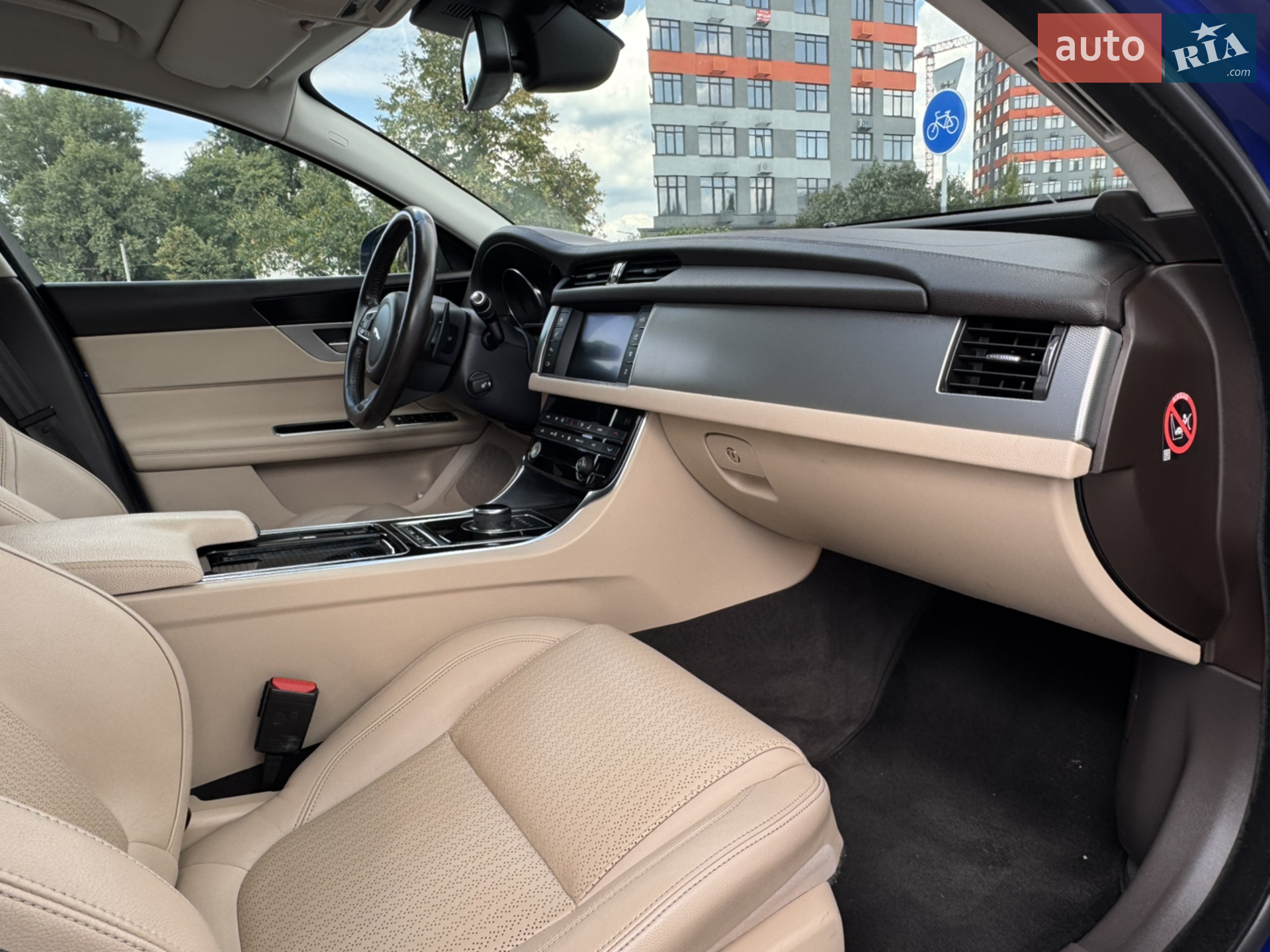 2016 Jaguar XF - мініатюра 20