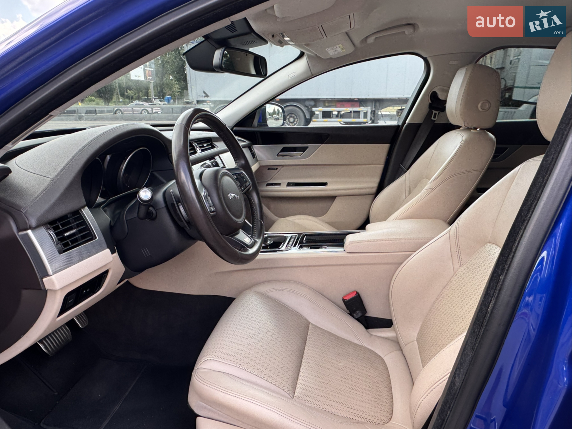 2016 Jaguar XF - мініатюра 39