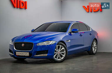 Седан Jaguar XF 2016 в Киеве