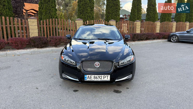 Седан Jaguar XF 2014 в Днепре