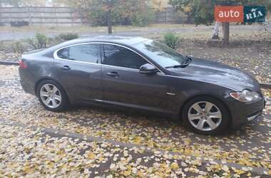 Седан Jaguar XF 2010 в 