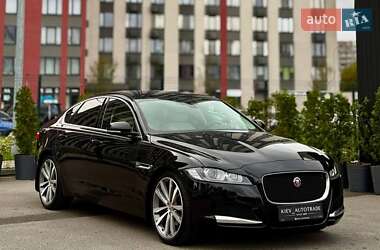 Седан Jaguar XF 2016 в  фото 5 Седан Jaguar XF 2016 в