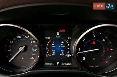 Седан Jaguar XF 2016 в  фото 21 Седан Jaguar XF 2016 в