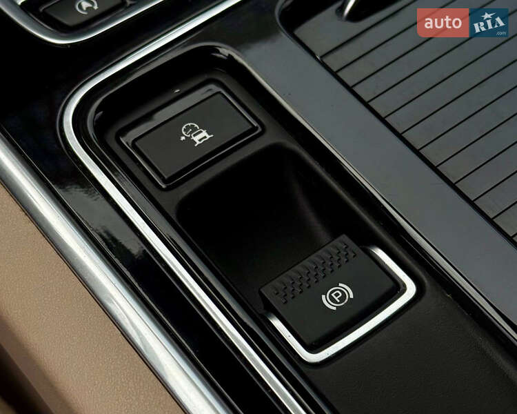 Седан Jaguar XF 2016 в Києві фото 28 Седан Jaguar XF 2016 в Києві