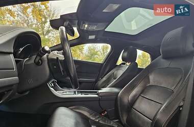 Седан Jaguar XF 2016 в  фото 20 Седан Jaguar XF 2016 в