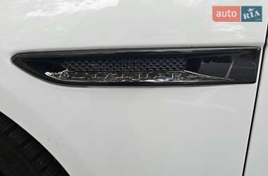 Седан Jaguar XF 2016 в  фото 47 Седан Jaguar XF 2016 в