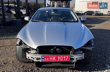 Седан Jaguar XF 2015 в  фото 10 Седан Jaguar XF 2015 в