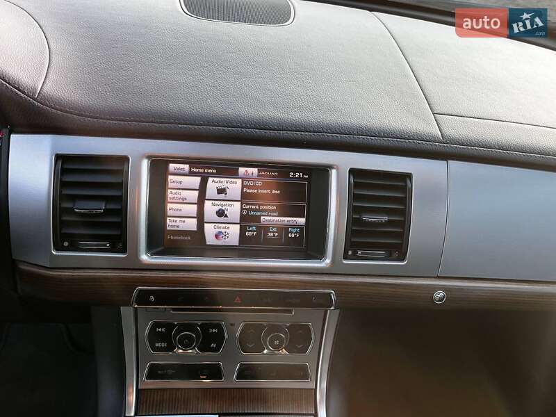 Седан Jaguar XF 2015 в Луцке