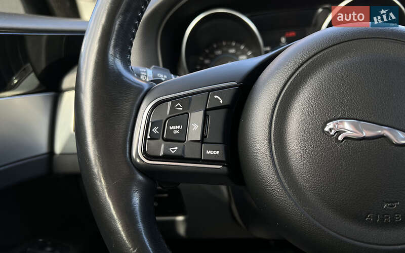Седан Jaguar XF 2017 в Львове фото 10 Седан Jaguar XF 2017 в Львове