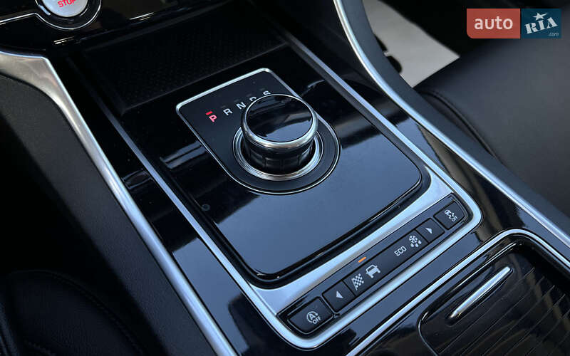 Седан Jaguar XF 2017 в Львове фото 14 Седан Jaguar XF 2017 в Львове