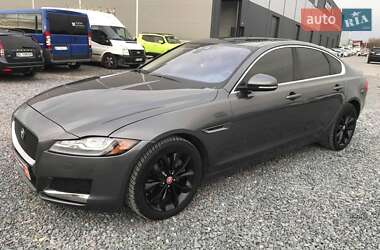 Седан Jaguar XF 2016 в Львове
