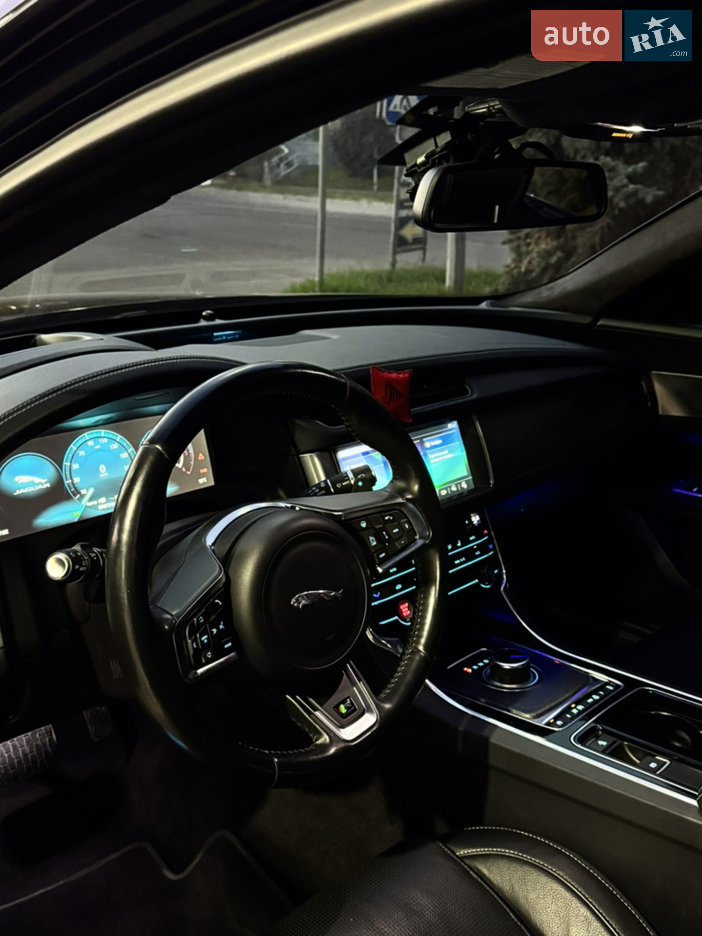 2016 Jaguar XF - мініатюра 24