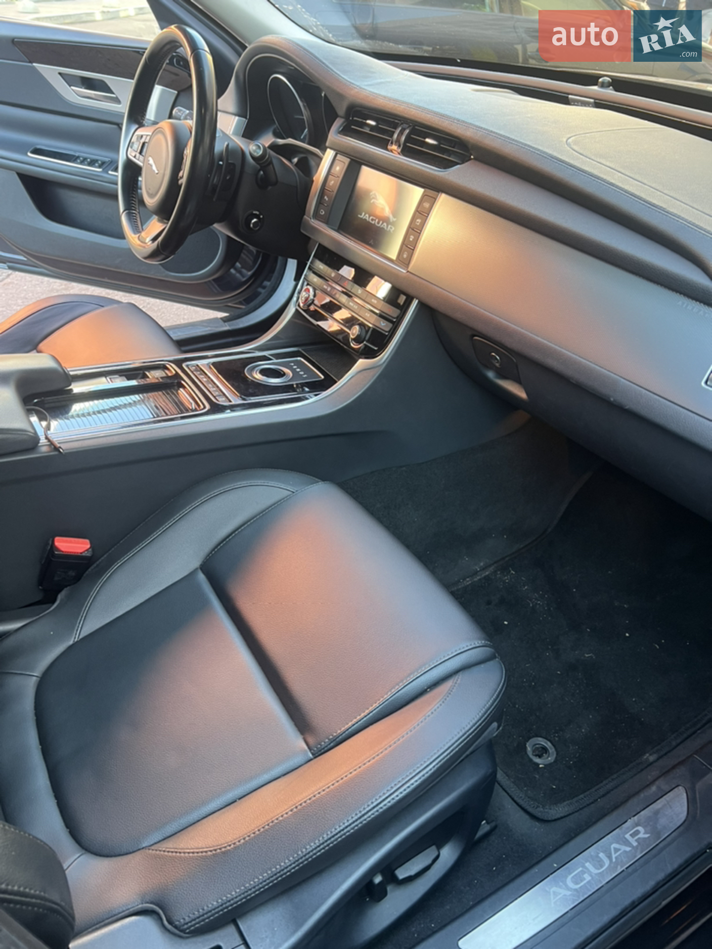 2015 Jaguar XF - мініатюра 9