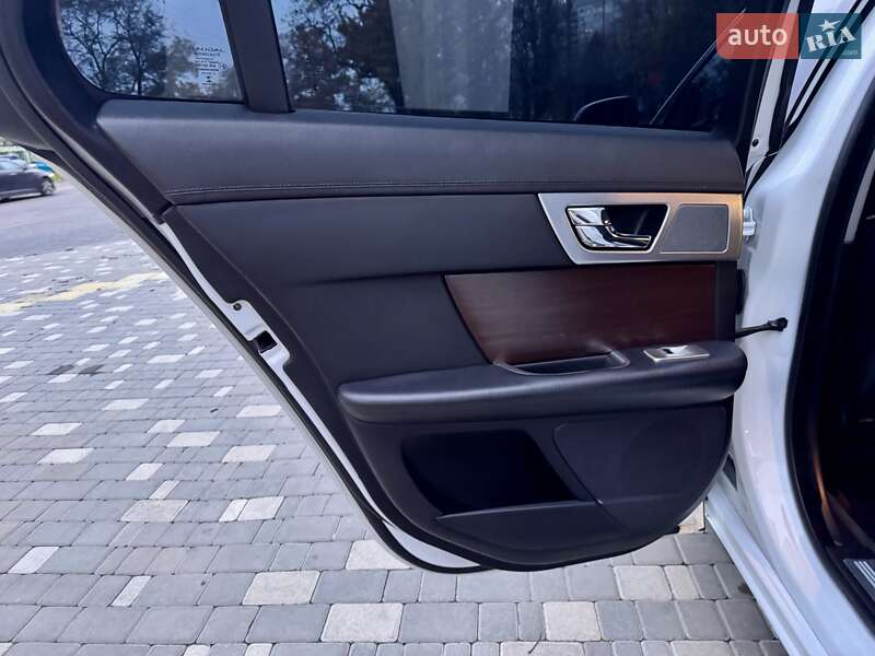 Седан Jaguar XF 2014 в Одессе фото 59 Седан Jaguar XF 2014 в Одессе