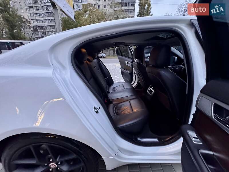 Седан Jaguar XF 2014 в Одессе фото 72 Седан Jaguar XF 2014 в Одессе