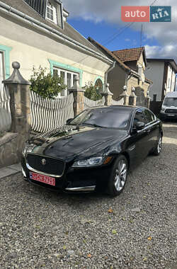 Седан Jaguar XF 2019 в Львові