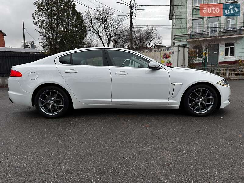 Седан Jaguar XF 2013 в Киеве фото 9 Седан Jaguar XF 2013 в Киеве