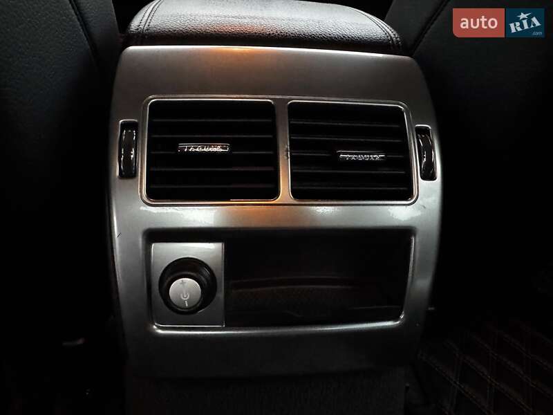 Седан Jaguar XF 2013 в Киеве фото 25 Седан Jaguar XF 2013 в Киеве