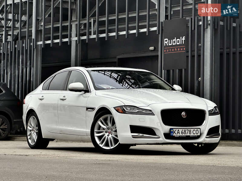 Jaguar XF 2015
