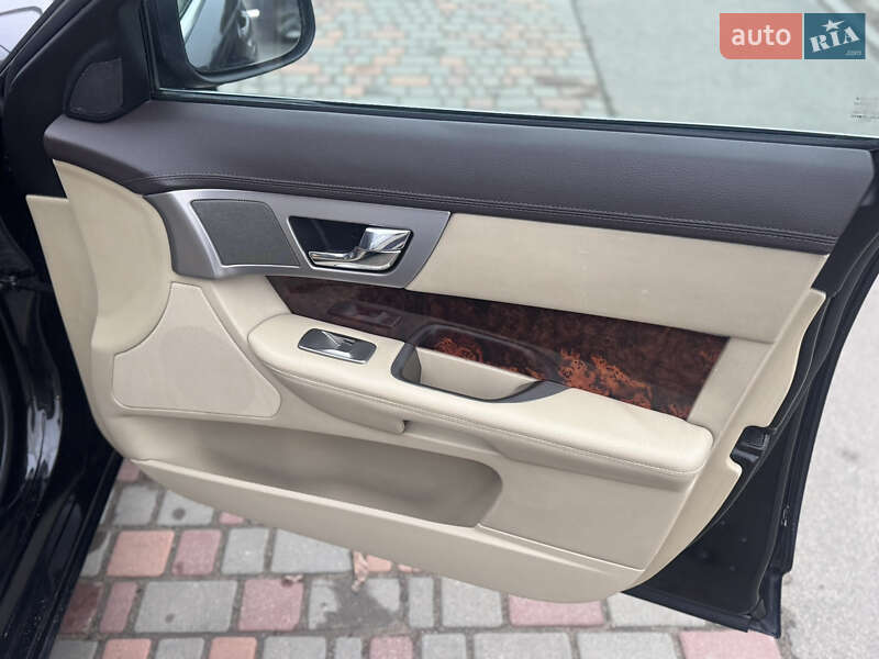 Седан Jaguar XF 2008 в Одессе