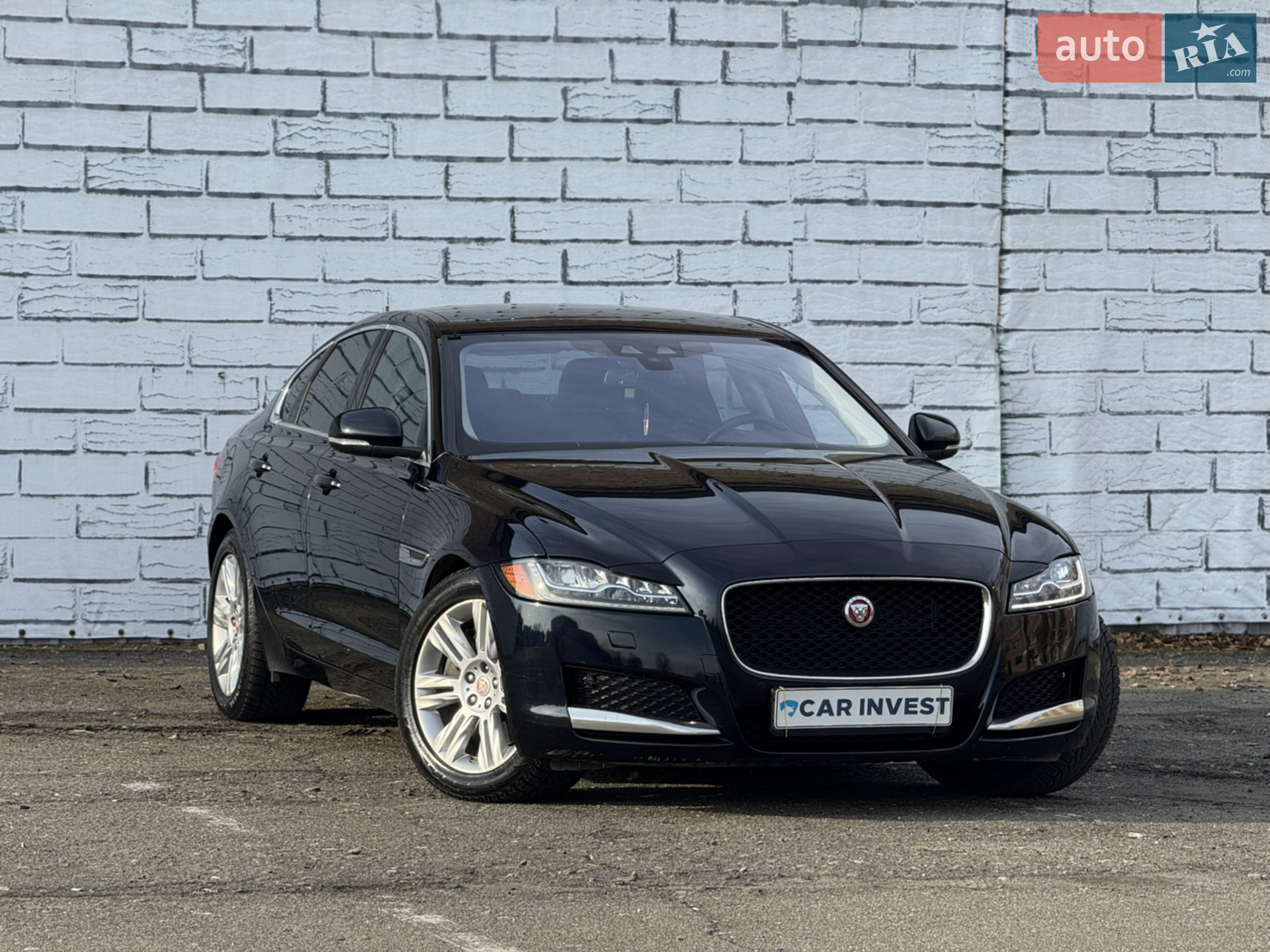 2016 Jaguar XF - мініатюра 2