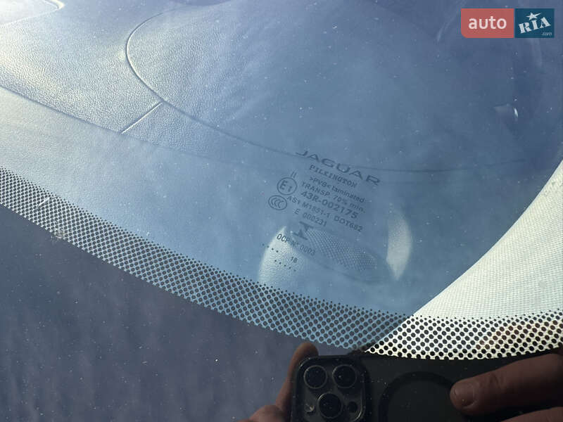 Седан Jaguar XF 2016 в Києві