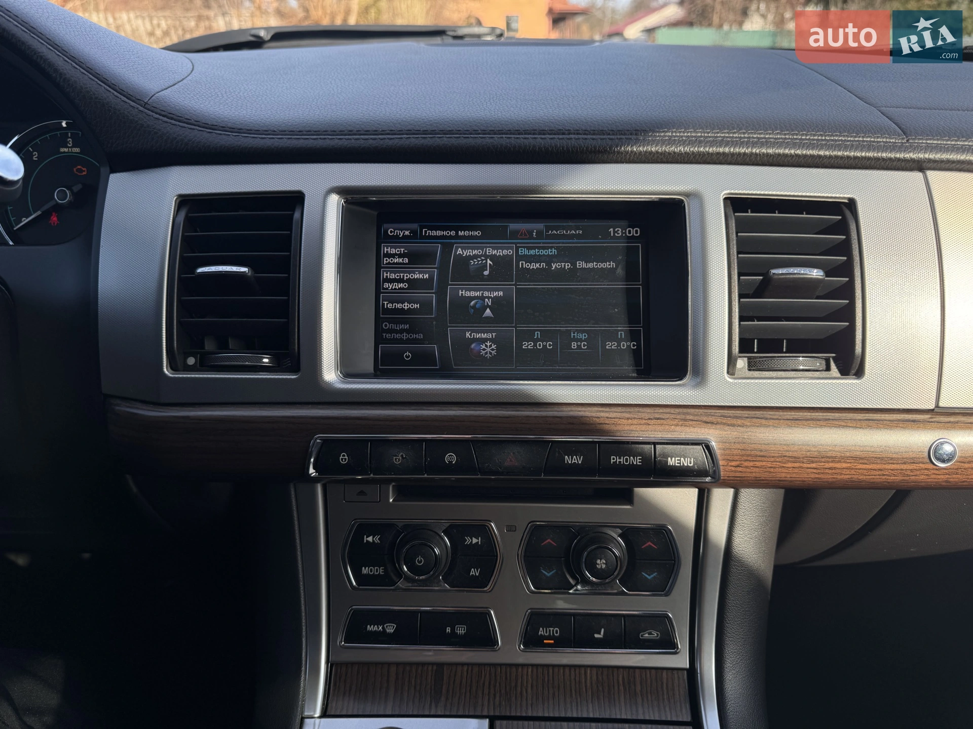 2014 Jaguar XF - мініатюра 23