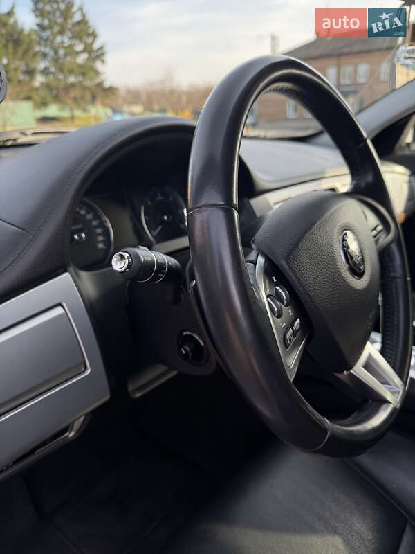 Седан Jaguar XF 2014 в Бердичеві фото 25 Седан Jaguar XF 2014 в Бердичеві