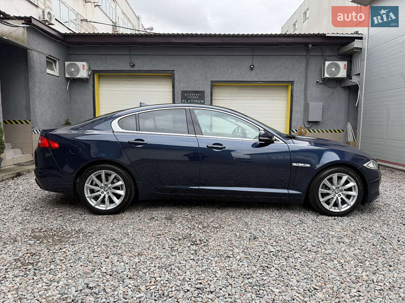 Седан Jaguar XF 2013 в Києві