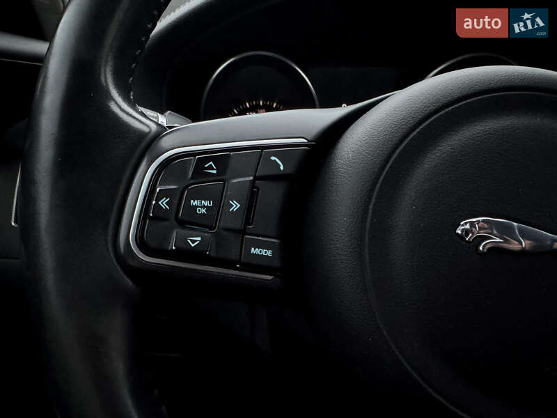Седан Jaguar XF 2016 в Києві фото 21 Седан Jaguar XF 2016 в Києві