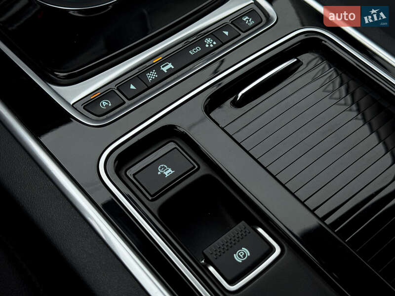 Седан Jaguar XF 2016 в Києві фото 31 Седан Jaguar XF 2016 в Києві
